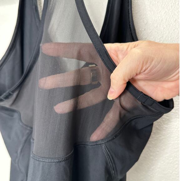 Lululemon Black VNeck Sheer Mesh Racerback Long Line Tank Top 8 - Picture 6 of 10
